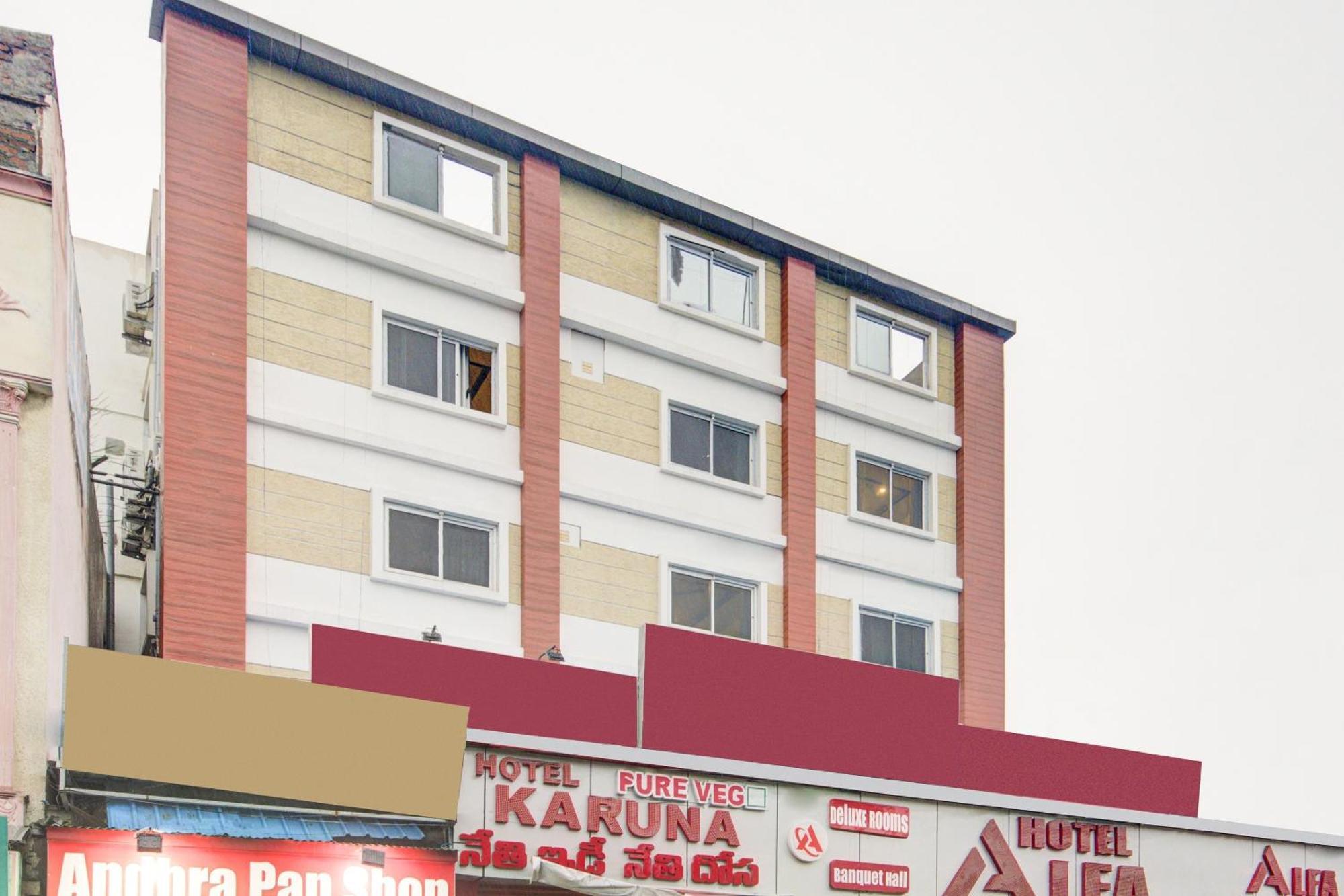 Capital O Alfa Hotel Vidzsajavádá Kültér fotó